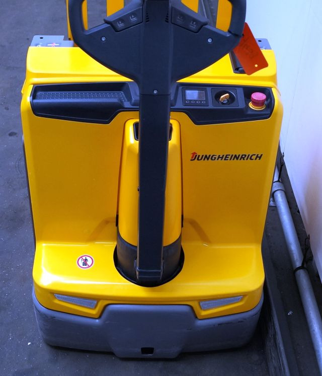 Jungheinrich EJE C20 - Pallet truck: picture 3 Jungheinrich EJE C20 - Pallet truck: picture 3