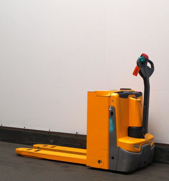 Jungheinrich EJE C20 - Pallet truck: picture 2 Jungheinrich EJE C20 - Pallet truck: picture 2