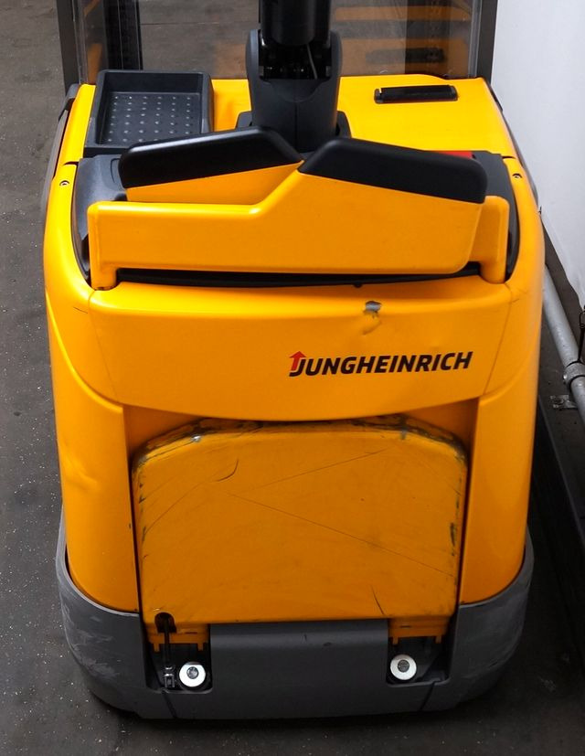 Jungheinrich ERC216 - Stacker: picture 3 Jungheinrich ERC216 - Stacker: picture 3