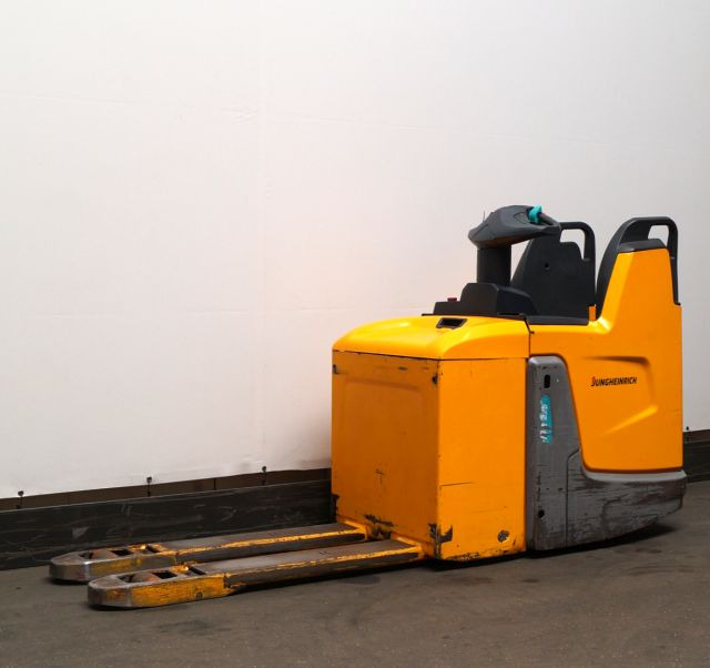 Jungheinrich ERE225 - Pallet truck: picture 1 Jungheinrich ERE225 - Pallet truck: picture 1