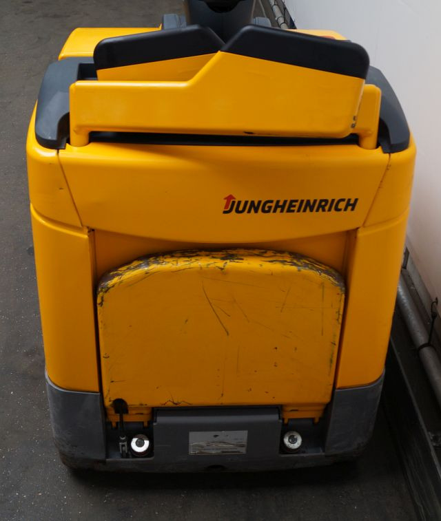 Jungheinrich ERE225 - Pallet truck: picture 3 Jungheinrich ERE225 - Pallet truck: picture 3
