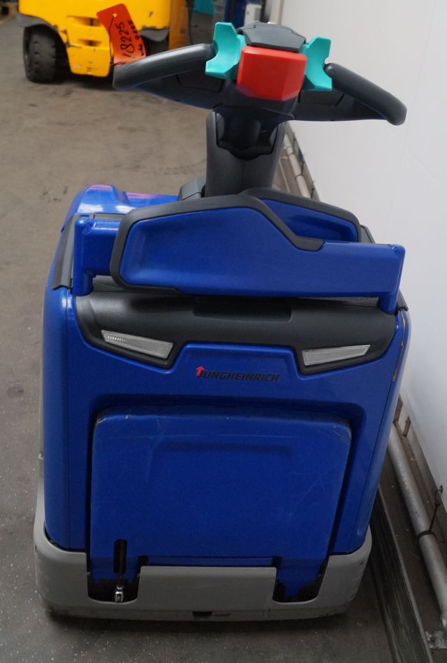 Jungheinrich ERE225 - Pallet truck: picture 3 Jungheinrich ERE225 - Pallet truck: picture 3