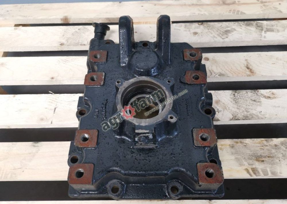 Obudowa WOM New Holland T6070, T7.170, TS130A - Gearbox: picture 1 Obudowa WOM New Holland T6070, T7.170, TS130A - Gearbox: picture 1