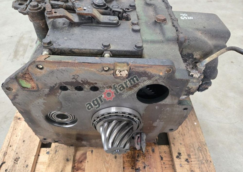 Skrzynia biegów John Deere 6920, PowrQuad - Gearbox: picture 2 Skrzynia biegów John Deere 6920, PowrQuad - Gearbox: picture 2