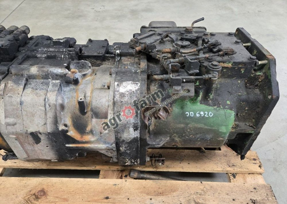 Skrzynia biegów John Deere 6920, PowrQuad - Gearbox: picture 3 Skrzynia biegów John Deere 6920, PowrQuad - Gearbox: picture 3