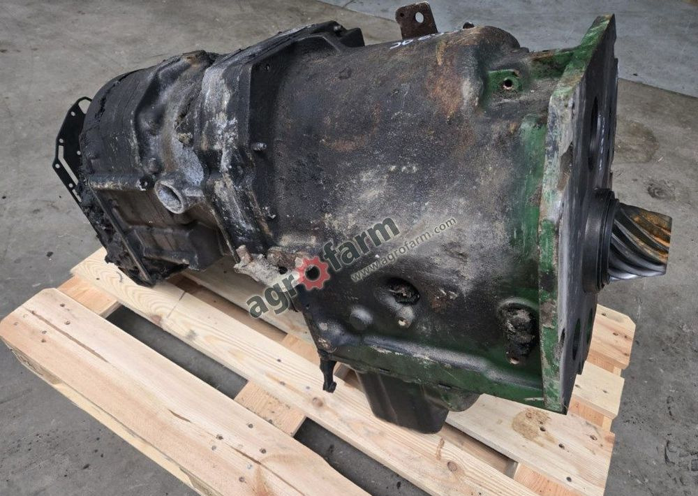 Skrzynia biegów John Deere 6930, PowrQuad - Gearbox: picture 1 Skrzynia biegów John Deere 6930, PowrQuad - Gearbox: picture 1