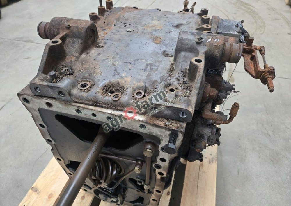 Skrzynia biegów Massey Ferguson 6614, Vario ML130 - Gearbox: picture 4 Skrzynia biegów Massey Ferguson 6614, Vario ML130 - Gearbox: picture 4