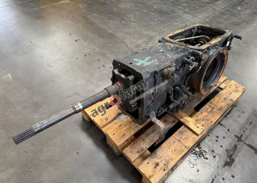 Skrzynia biegów New Holland TN70VA - Gearbox: picture 1 Skrzynia biegów New Holland TN70VA - Gearbox: picture 1