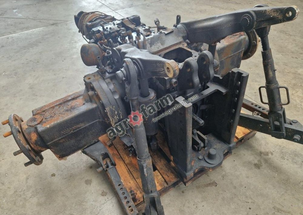 Skrzynia biegów, most tylny Valtra N174 H - Gearbox: picture 3 Skrzynia biegów, most tylny Valtra N174 H - Gearbox: picture 3