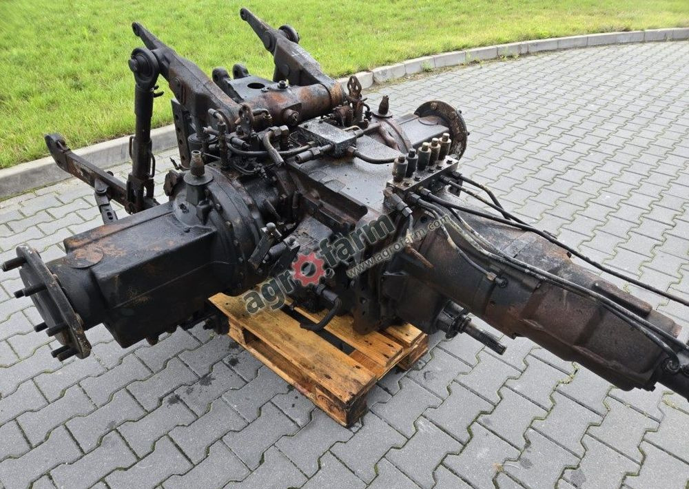 Skrzynia biegów, most tylny Valtra N91 TB07881 - Gearbox: picture 1 Skrzynia biegów, most tylny Valtra N91 TB07881 - Gearbox: picture 1