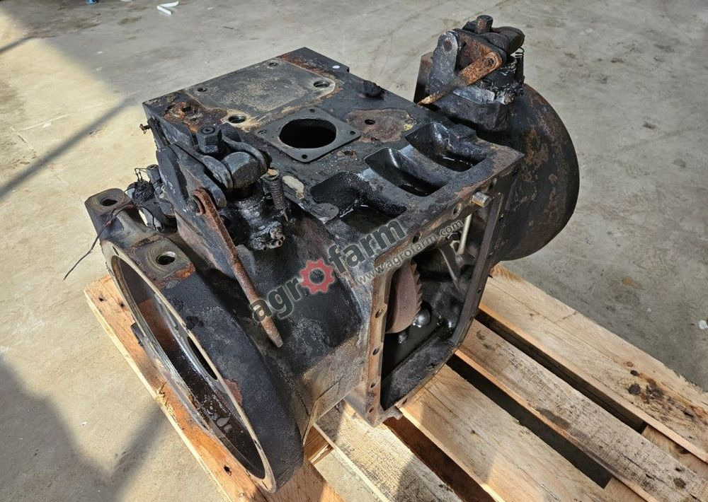 TYLNY MOST DEUTZ FAHR AGROTRON 80 - Transmission: picture 2 TYLNY MOST DEUTZ FAHR AGROTRON 80 - Transmission: picture 2