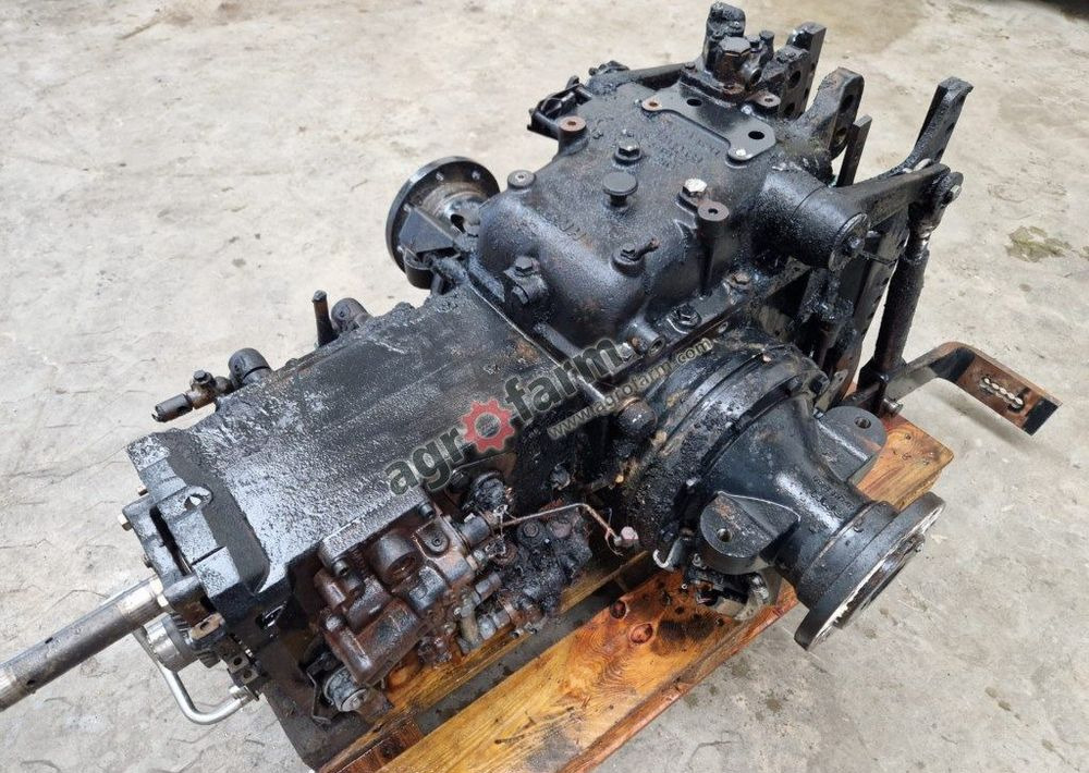 Tylny most New Holland T4.90N 87559163 - Gearbox: picture 1 Tylny most New Holland T4.90N 87559163 - Gearbox: picture 1