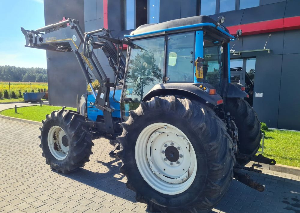 Valtra A95 - Farm tractor: picture 4 Valtra A95 - Farm tractor: picture 4