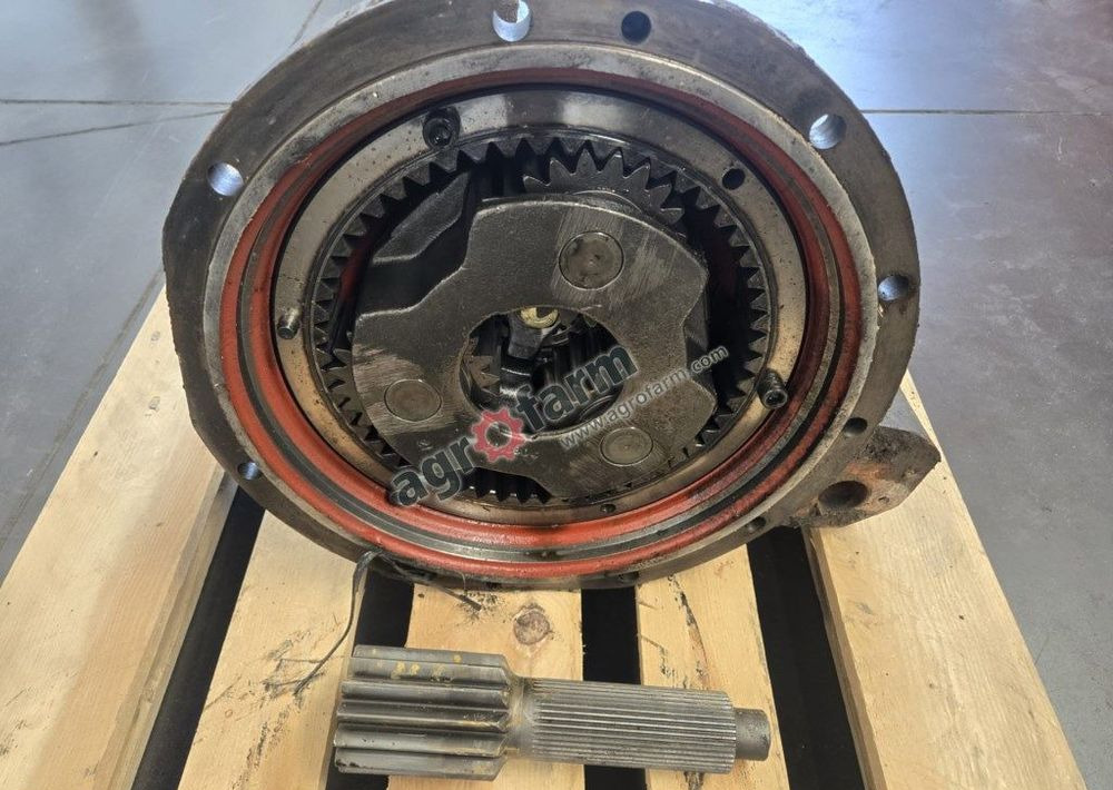 Zwolnica tylna, lewa Renault Ares 546 540 550 - Transmission: picture 4 Zwolnica tylna, lewa Renault Ares 546 540 550 - Transmission: picture 4