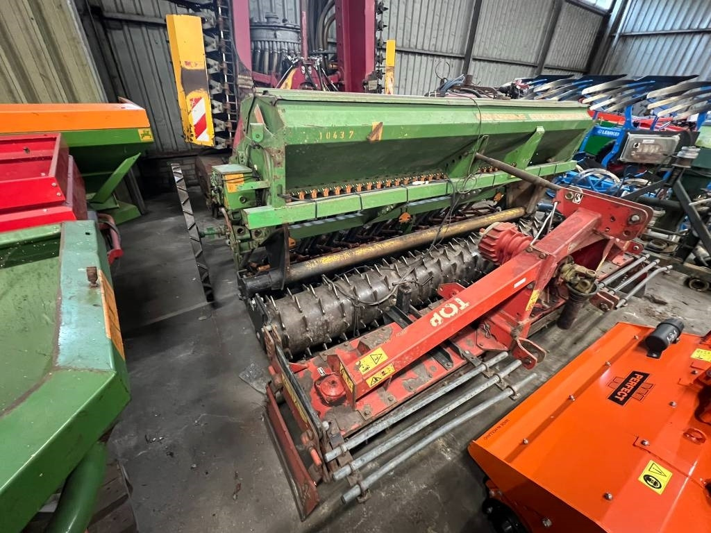 Amazone AD 8 - 301 Special + Vicon T300 Kopeg  - Seed drill: picture 5 Amazone AD 8 - 301 Special + Vicon T300 Kopeg  - Seed drill: picture 5