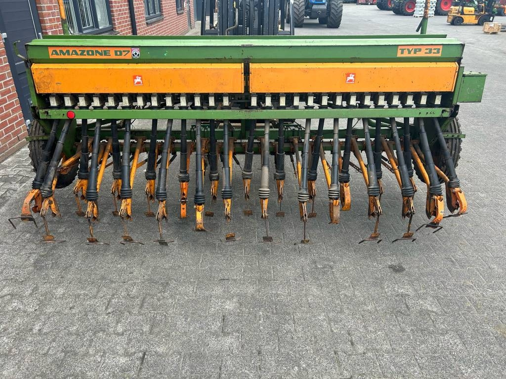 Amazone D7 Type 33 - Seed drill: picture 2 Amazone D7 Type 33 - Seed drill: picture 2