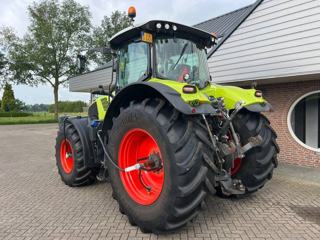 Claas Axion 810 Cmatic - Farm tractor: picture 3 Claas Axion 810 Cmatic - Farm tractor: picture 3