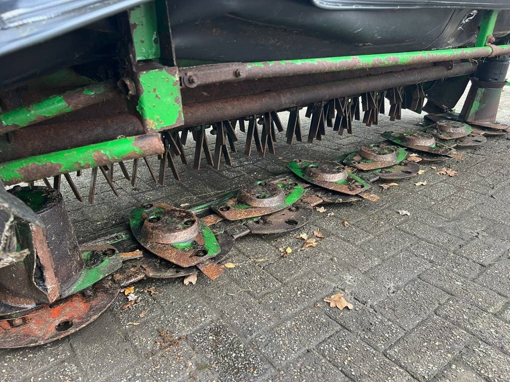 John Deere 331 maaier - Mower: picture 5 John Deere 331 maaier - Mower: picture 5