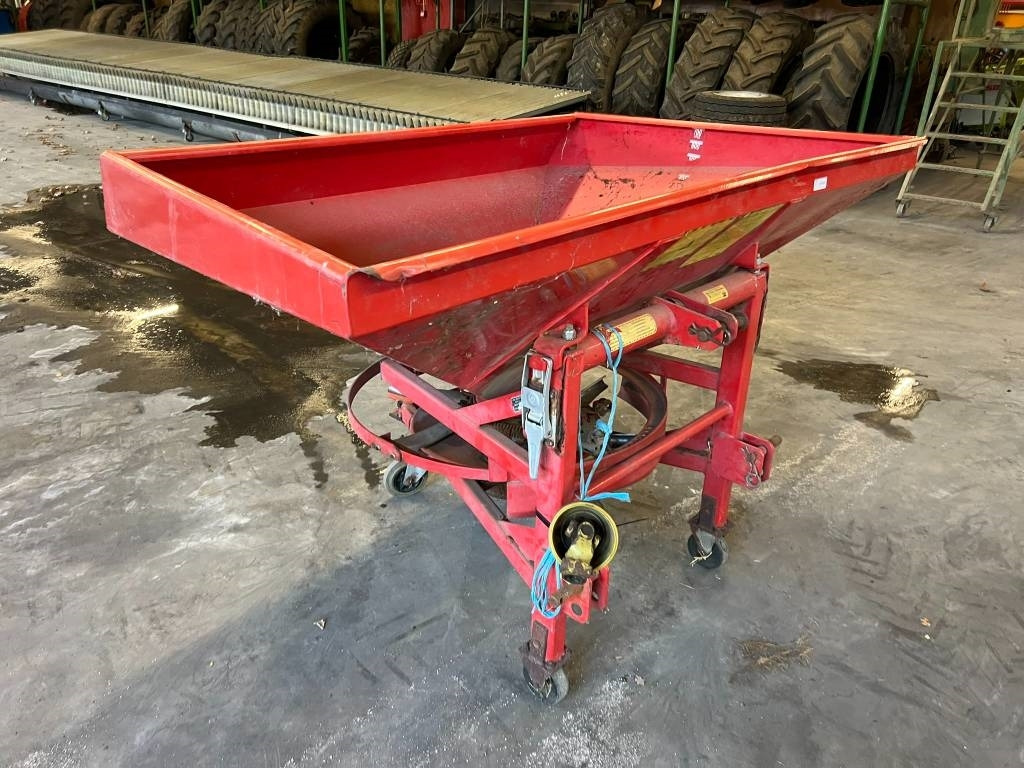 Lely 1500 kunstmest strooier - Fertilizer spreader: picture 2 Lely 1500 kunstmest strooier - Fertilizer spreader: picture 2