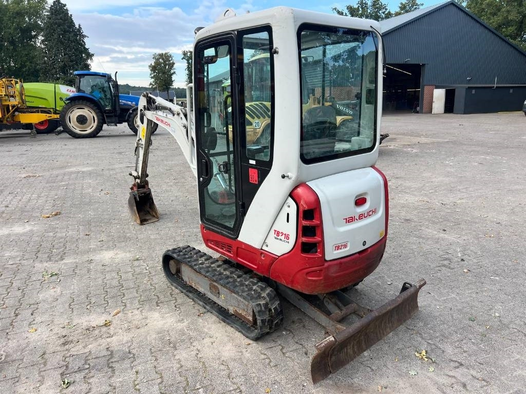 Takeuchi TB 216 - Mini excavator: picture 3 Takeuchi TB 216 - Mini excavator: picture 3