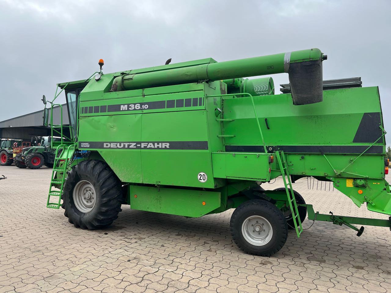 Deutz-Fahr M 36.10 - Combine harvester: picture 2 Deutz-Fahr M 36.10 - Combine harvester: picture 2