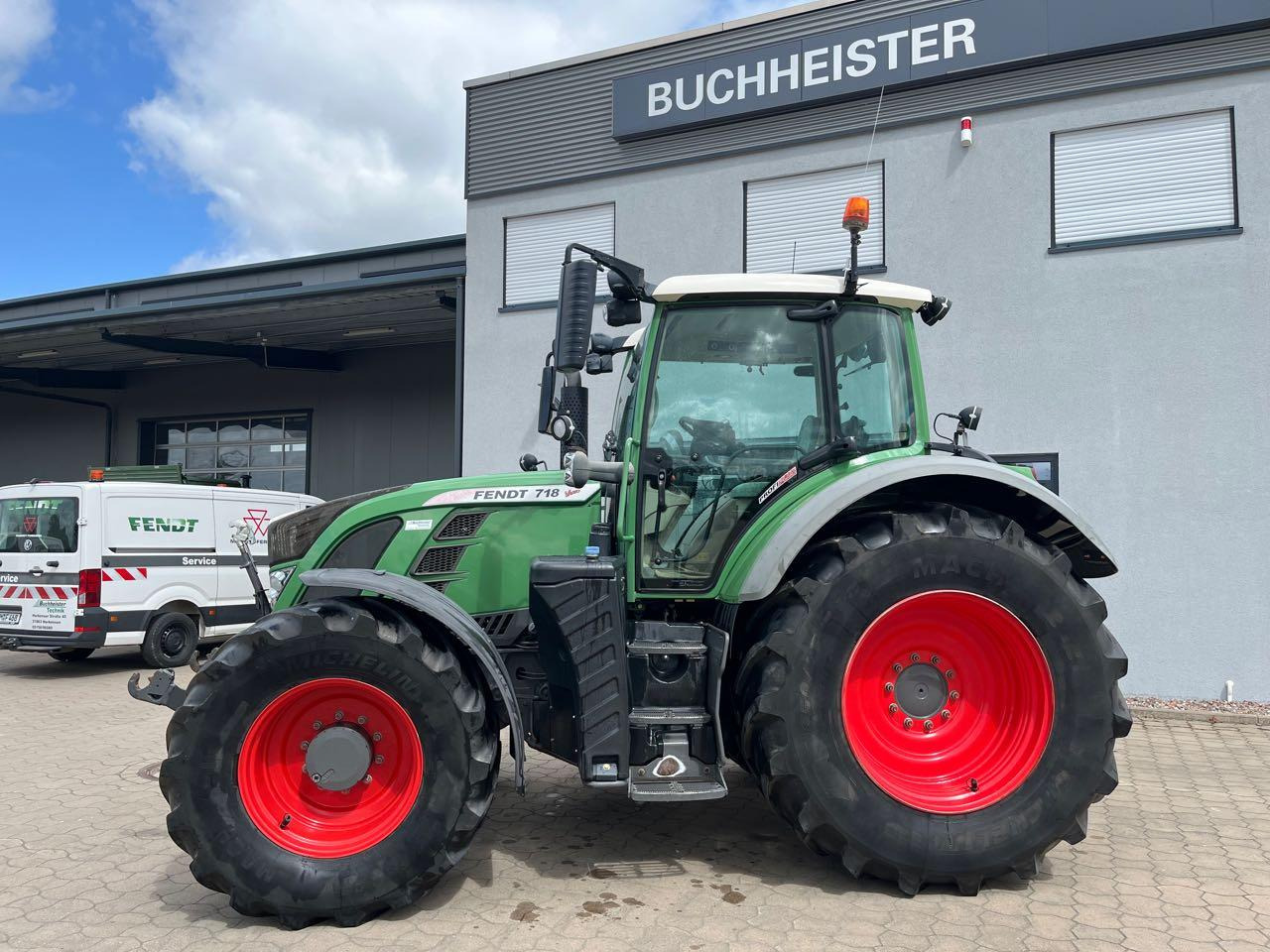 Fendt 718 Vario SCR - Farm tractor: picture 2 Fendt 718 Vario SCR - Farm tractor: picture 2