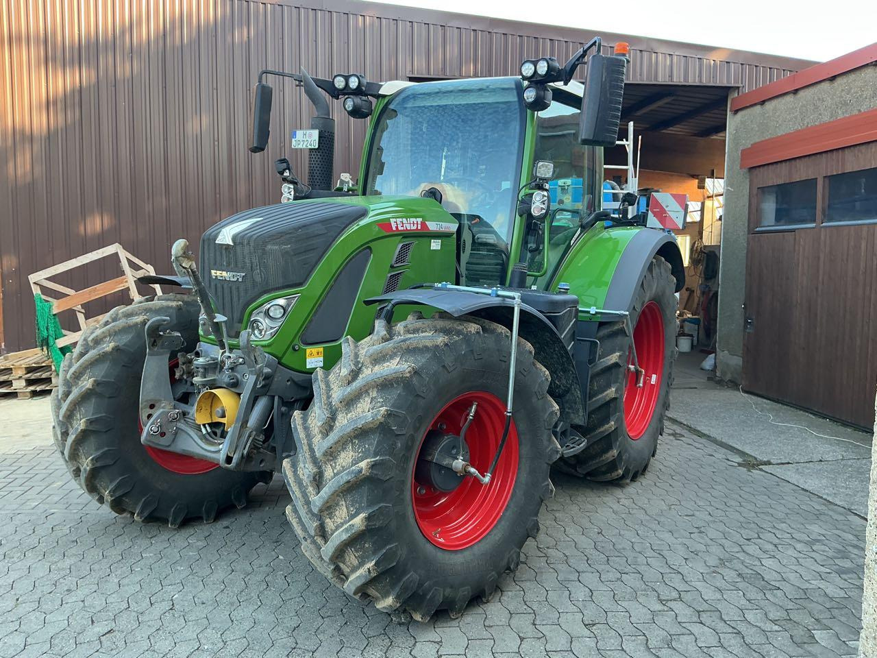 Fendt 724 Gen. 6 Profi Plus - Farm tractor: picture 1 Fendt 724 Gen. 6 Profi Plus - Farm tractor: picture 1