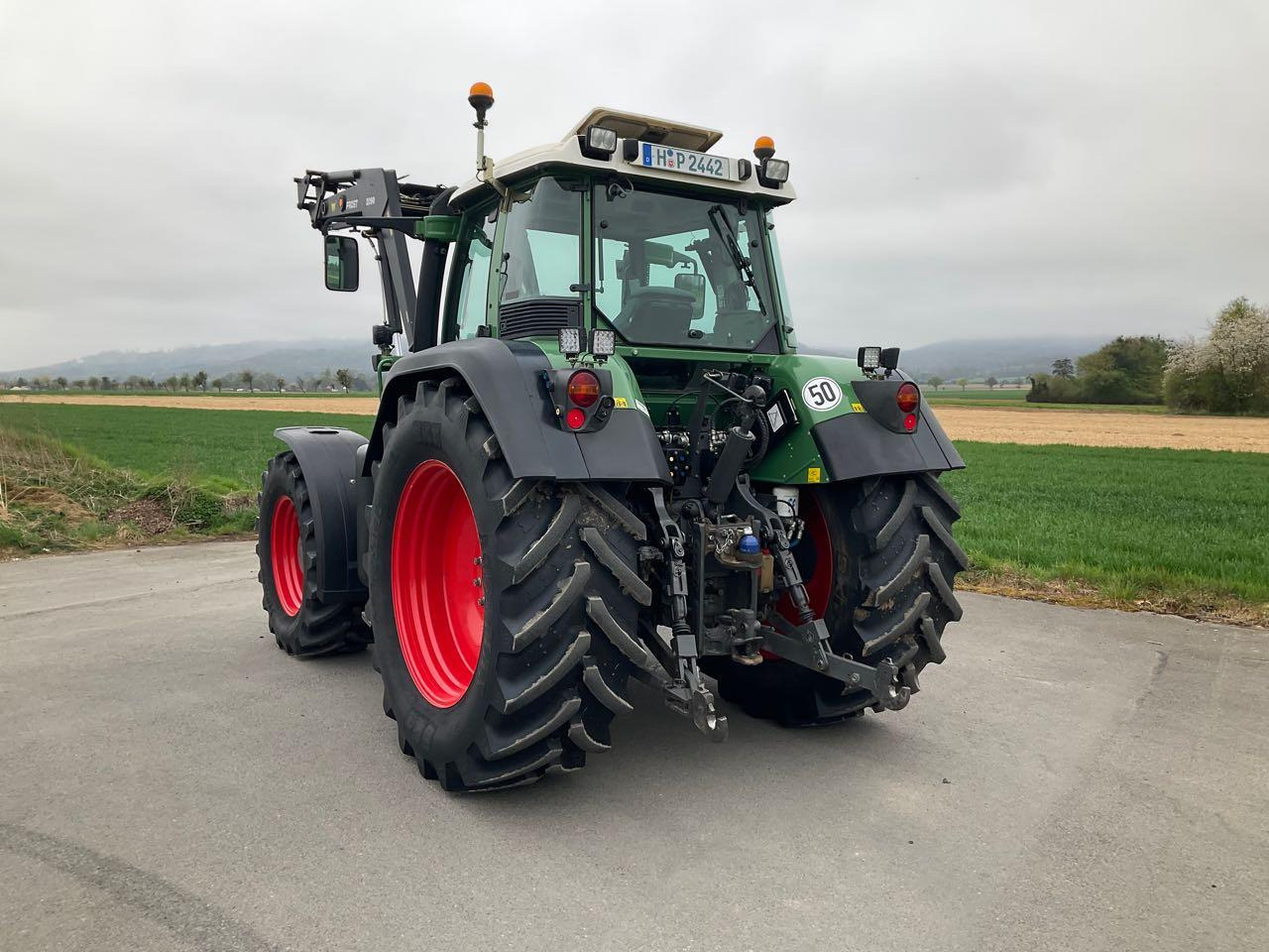 Fendt Vario 818 - Farm tractor: picture 3 Fendt Vario 818 - Farm tractor: picture 3