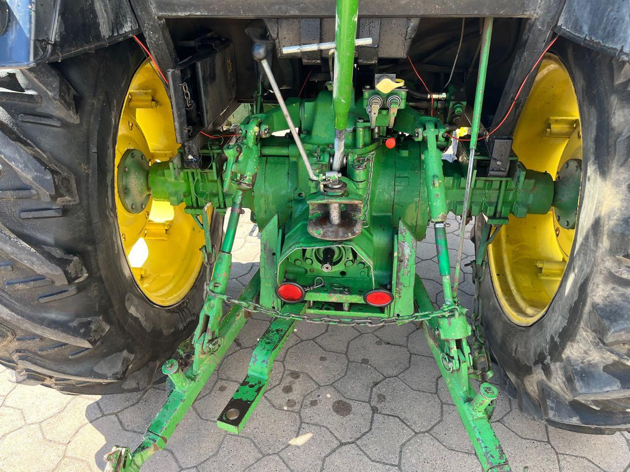 John Deere 2130 S - Farm tractor: picture 5 John Deere 2130 S - Farm tractor: picture 5
