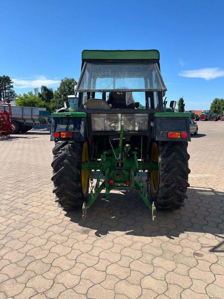 John Deere 2130 S - Farm tractor: picture 4 John Deere 2130 S - Farm tractor: picture 4