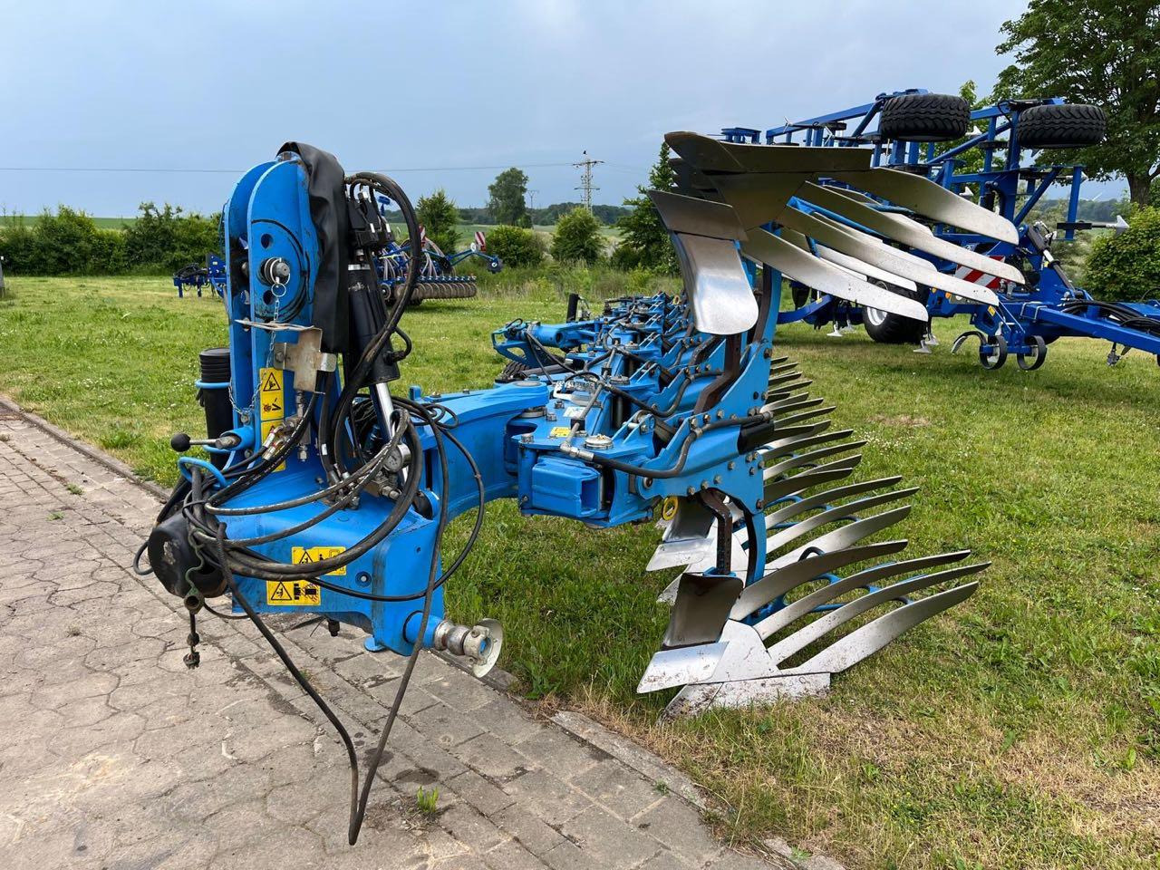 Lemken Juwel 8 V T 5 + 1 L 100 TurnControl - Plow: picture 2 Lemken Juwel 8 V T 5 + 1 L 100 TurnControl - Plow: picture 2
