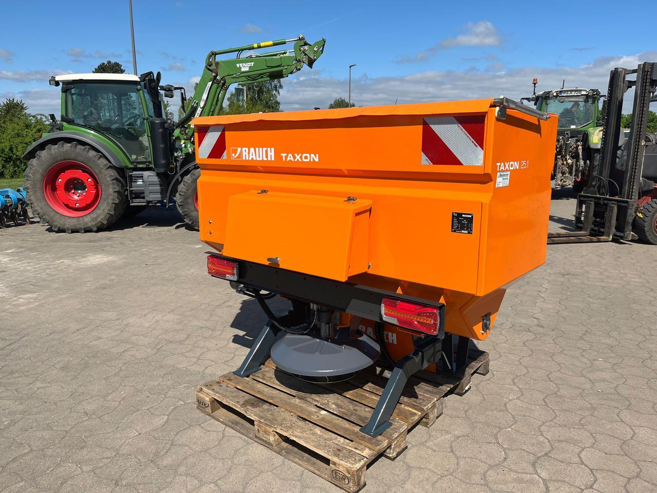 Fertilizer spreader Rauch Taxon 25.1 plus: picture 1