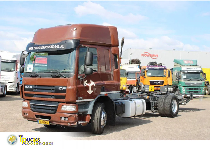 DAF CF 65 220 + lift + euro 5 - Cab chassis truck: picture 1 DAF CF 65 220 + lift + euro 5 - Cab chassis truck: picture 1