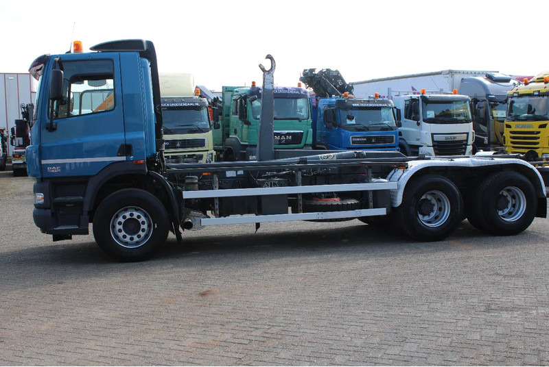 DAF CF 85.410 + euro 5 + 6x2 - Hook lift truck: picture 5 DAF CF 85.410 + euro 5 + 6x2 - Hook lift truck: picture 5