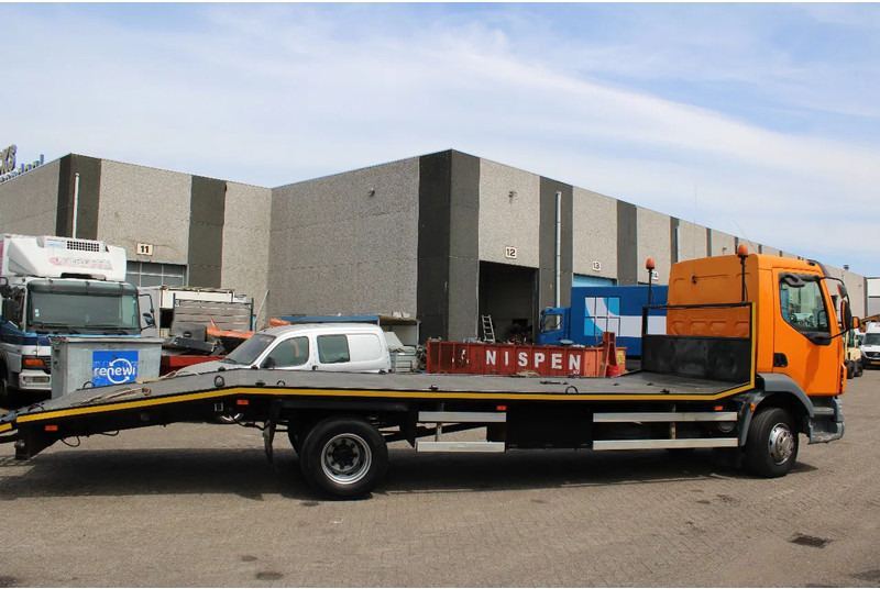 DAF LF 55.220 + HYDROLIC RAMPS + MANUAL - Autotransporter truck: picture 5 DAF LF 55.220 + HYDROLIC RAMPS + MANUAL - Autotransporter truck: picture 5