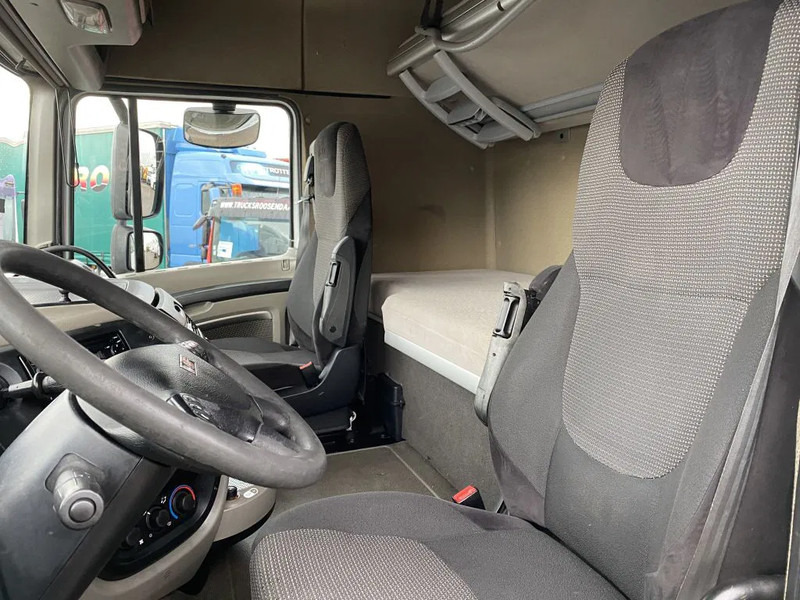 DAF XF 105.460 + Euro 5 + ADR + Discounted from 17.950,- - Cab chassis truck: picture 5 DAF XF 105.460 + Euro 5 + ADR + Discounted from 17.950,- - Cab chassis truck: picture 5