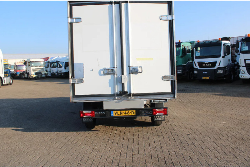 Iveco Daily 35S16 + CARRIER + FRC/ATP - Refrigerated van: picture 2 Iveco Daily 35S16 + CARRIER + FRC/ATP - Refrigerated van: picture 2