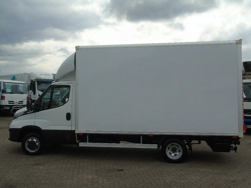 Iveco Daily 40 C18 + LIFT - Box van: picture 3 Iveco Daily 40 C18 + LIFT - Box van: picture 3