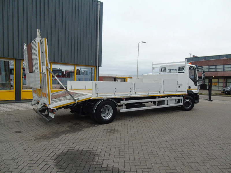 Iveco Eurocargo 160E210 + 71.0000km + euro 6 + - Autotransporter truck: picture 4 Iveco Eurocargo 160E210 + 71.0000km + euro 6 + - Autotransporter truck: picture 4