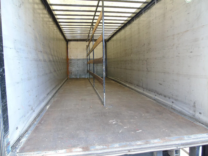 Iveco Stralis 260S36 + EURO 5 + 6X2 + 26T - Curtainsider truck: picture 5 Iveco Stralis 260S36 + EURO 5 + 6X2 + 26T - Curtainsider truck: picture 5