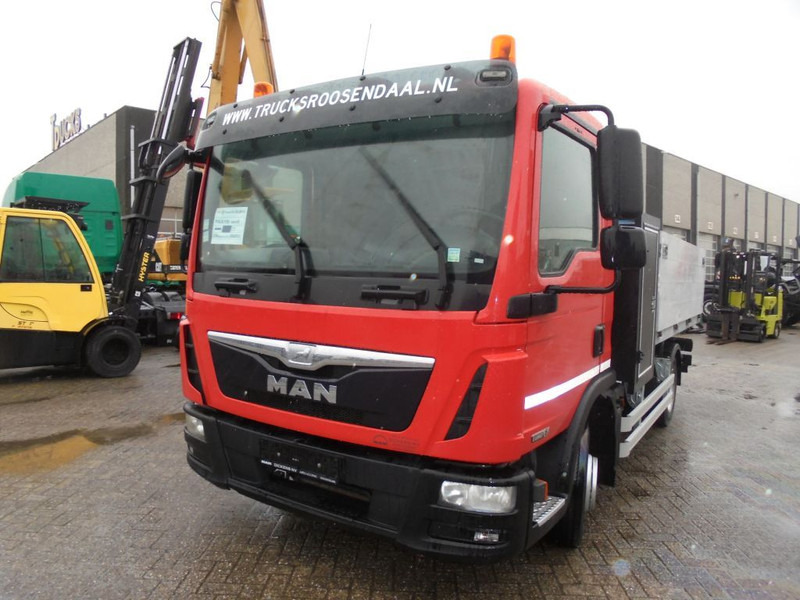 MAN TGL 8.150 + Euro 6 + Hooksystem + box + blad-blad - Hook lift truck: picture 2 MAN TGL 8.150 + Euro 6 + Hooksystem + box + blad-blad - Hook lift truck: picture 2