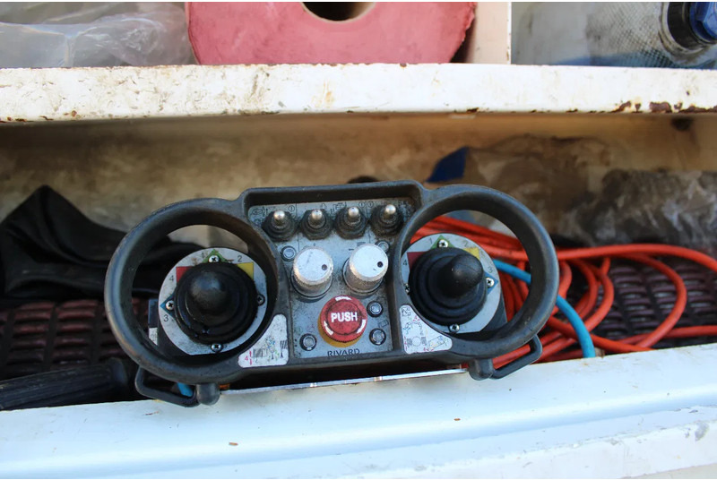 Vacuum truck MAN TGM 26.340 + RIVARD 11.8M3 + PUMP + EURO 6: picture 13 Vacuum truck MAN TGM 26.340 + RIVARD 11.8M3 + PUMP + EURO 6: picture 13