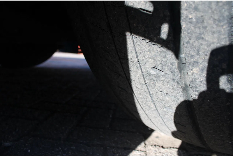 Vacuum truck MAN TGM 26.340 + RIVARD 11.8M3 + PUMP + EURO 6: picture 16 Vacuum truck MAN TGM 26.340 + RIVARD 11.8M3 + PUMP + EURO 6: picture 16