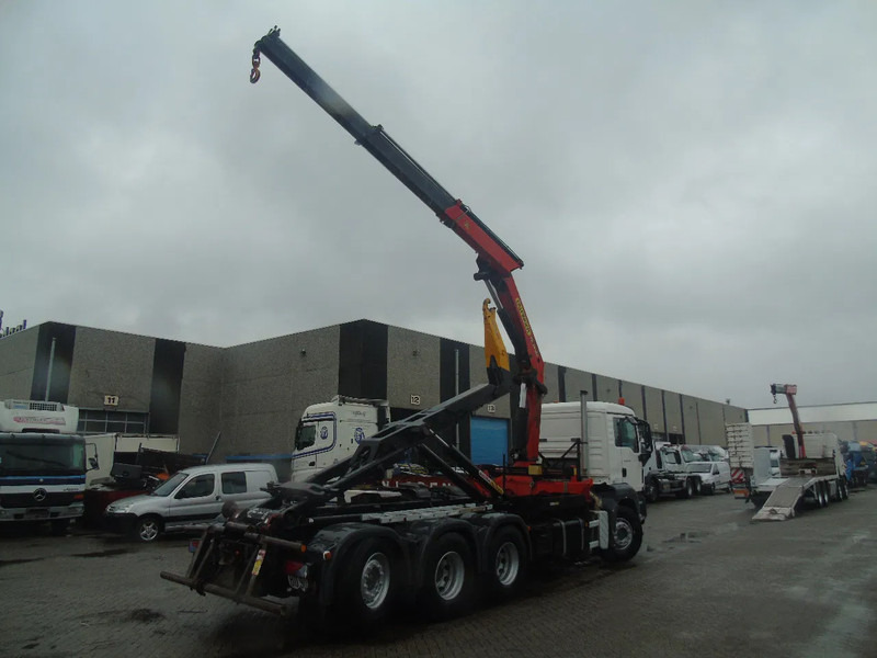 MAN TGS 35.440 + PALFINGER 24500 + 8X4 + EURO 5 + REMOTE - Crane truck: picture 5 MAN TGS 35.440 + PALFINGER 24500 + 8X4 + EURO 5 + REMOTE - Crane truck: picture 5