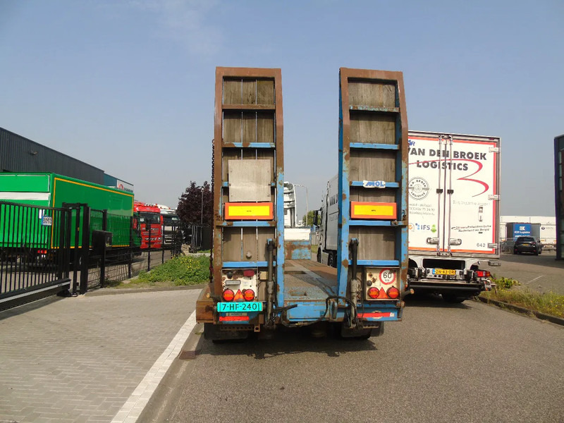 MOL + ramps + 3x axle + steering - Autotransporter semi-trailer: picture 2 MOL + ramps + 3x axle + steering - Autotransporter semi-trailer: picture 2
