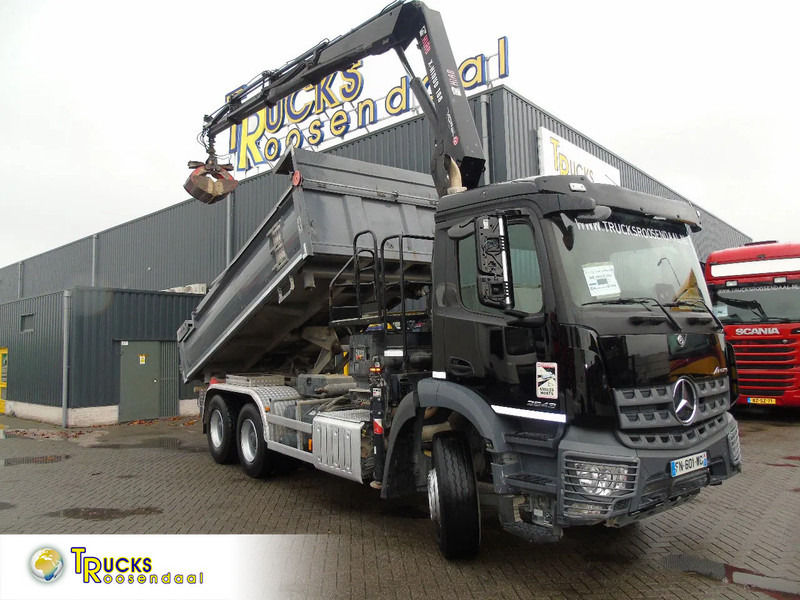 Mercedes-Benz Arocs 2643 + HIAB HIDUO 188B-3 + 6X4 + 3 SIDE TIPPER - Crane truck: picture 1 Mercedes-Benz Arocs 2643 + HIAB HIDUO 188B-3 + 6X4 + 3 SIDE TIPPER - Crane truck: picture 1