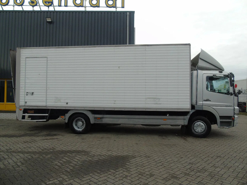Mercedes-Benz Atego 1223 + LIFT - Box truck: picture 2 Mercedes-Benz Atego 1223 + LIFT - Box truck: picture 2