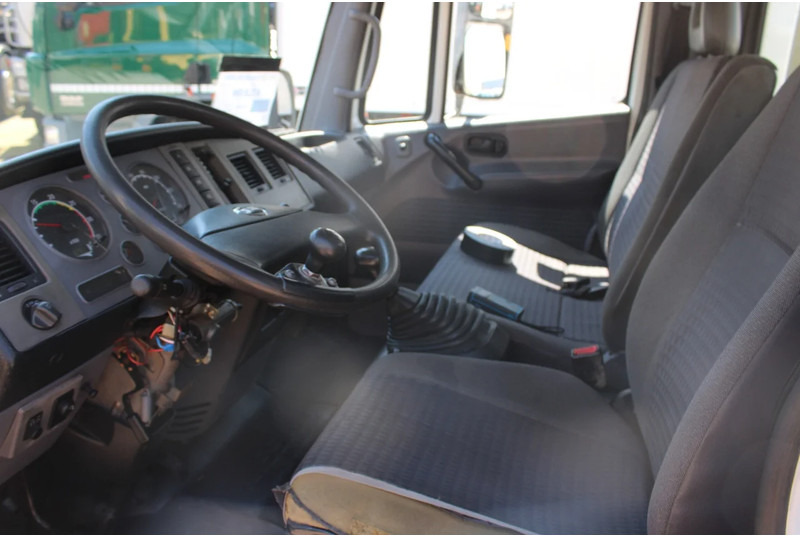 Interior photo 1: Autotransporter truck Nissan ATLEON 80.140 + MANUAL + EURO 3