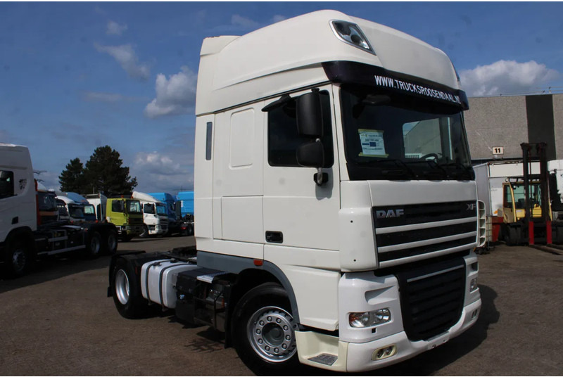 DAF XF 105.460 + EURO 5 + - Tractor unit: picture 3 DAF XF 105.460 + EURO 5 + - Tractor unit: picture 3