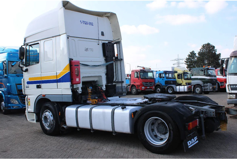 DAF XF 105.460 + euro 5 + ssc + RETARDER - Tractor unit: picture 3 DAF XF 105.460 + euro 5 + ssc + RETARDER - Tractor unit: picture 3